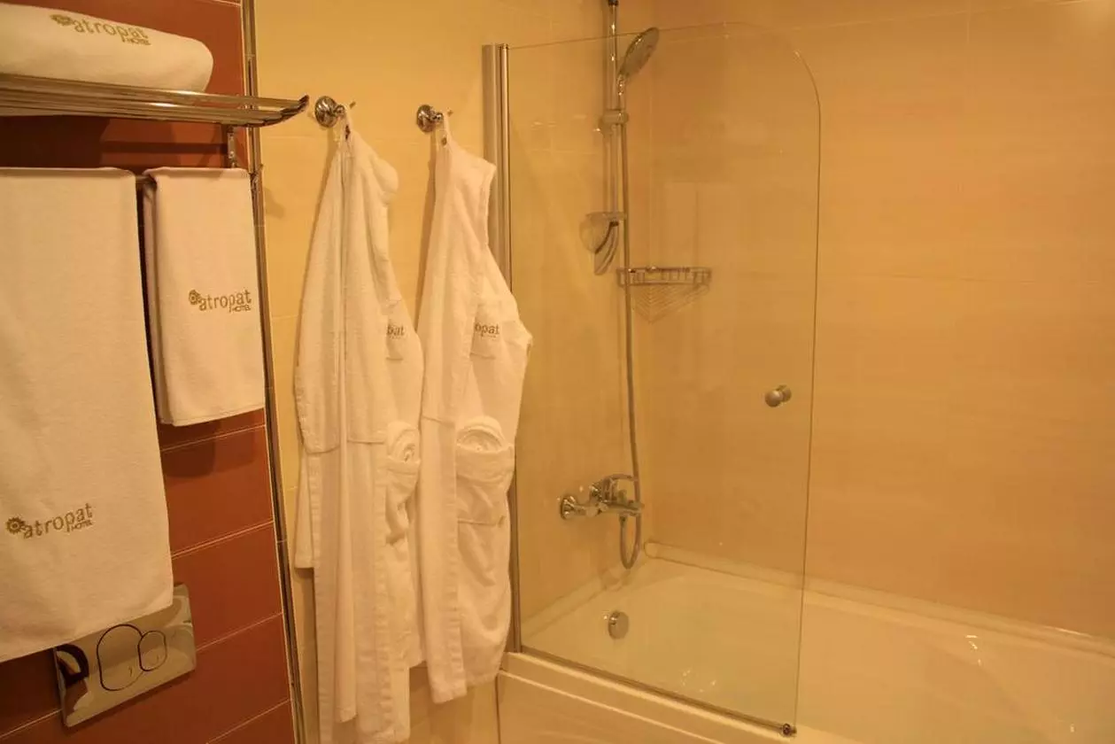 ATROPAT_SHABAVIZ (5).jpg